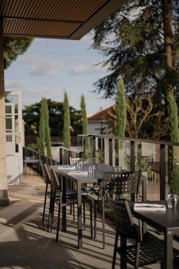 Hotel-Restaurant Villa Metis Les Herbiers Exterior foto